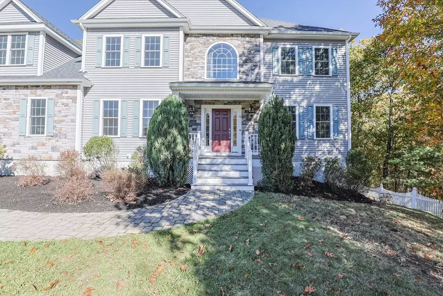 10 Silver Fox Road, Norfolk, MA 02056