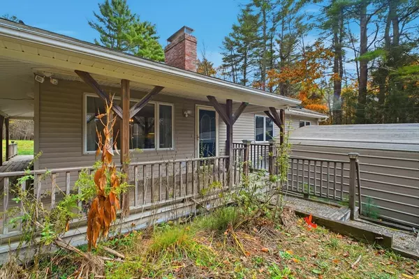 Brimfield, MA 01010,18 Little Alum Rd