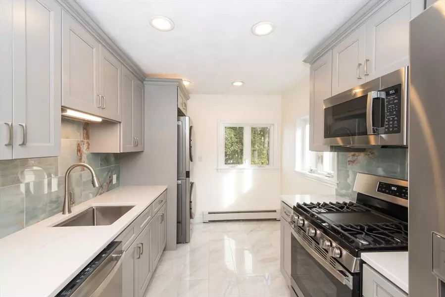 18 Union St #2, Reading, MA 01867