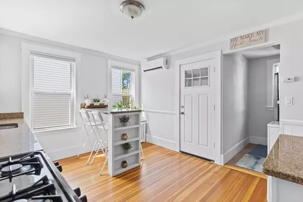 Boston, MA 02122,108 King St #3