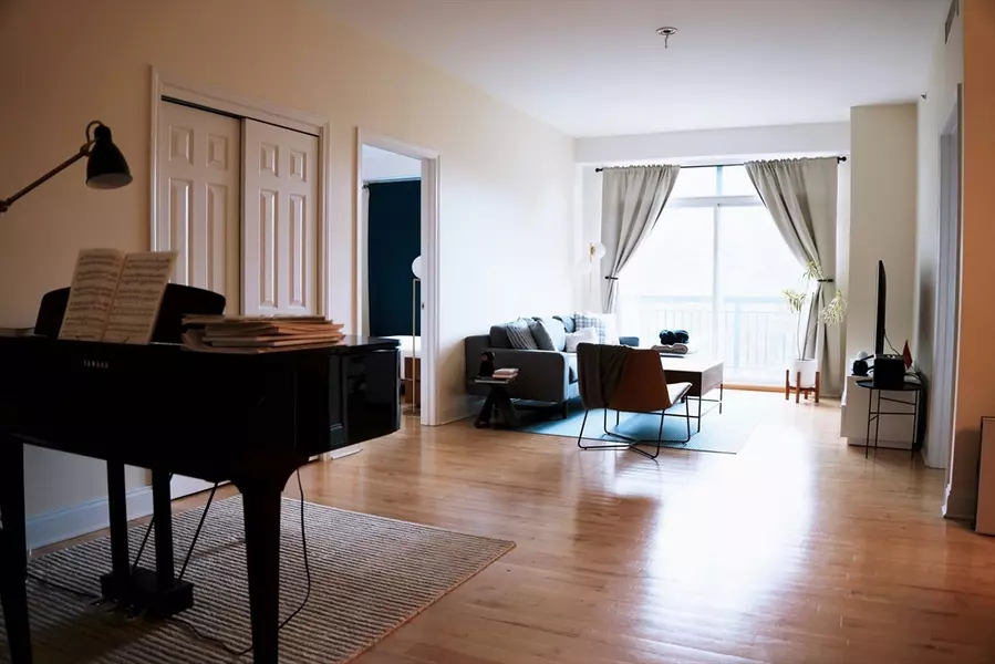 110 Cypress St #307, Brookline, MA 02445