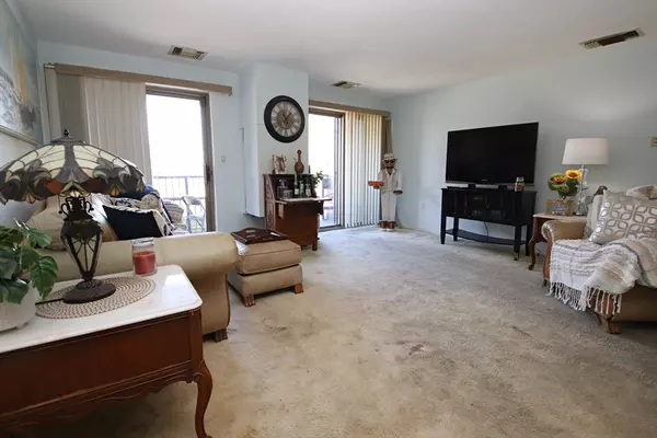 Lynn, MA 01902,154 Lynnway #213