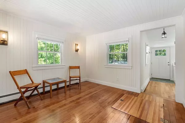 Cohasset, MA 02025,498 Beechwood St