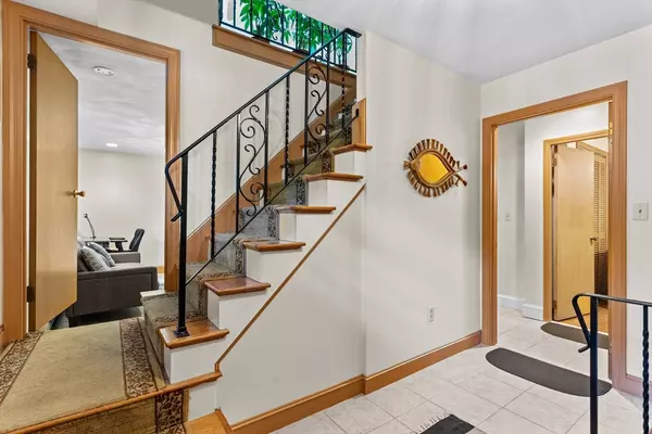 Malden, MA 02148,27 Ridge Hill Avenue