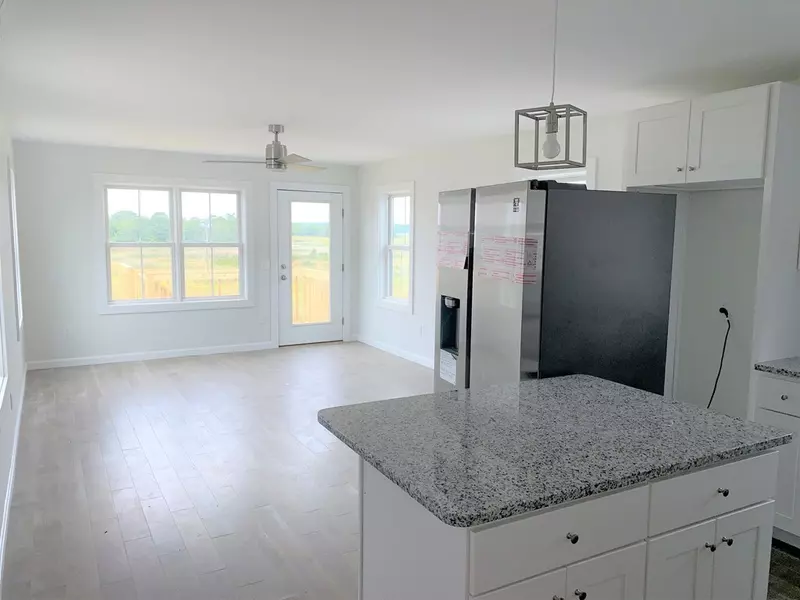 17 North End Blvd #B, Salisbury, MA 01952