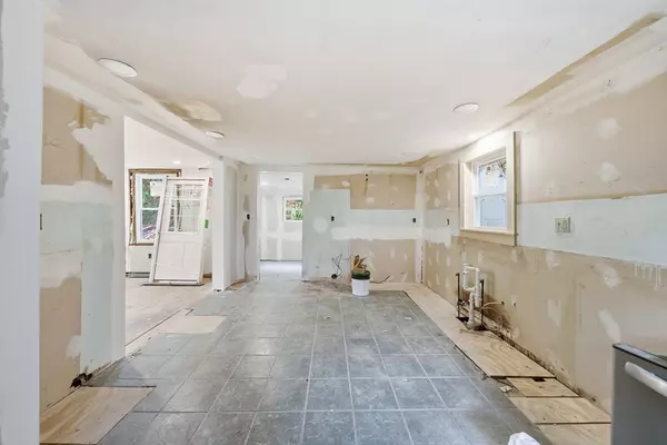 Grafton, MA 01519,78 Pleasant St