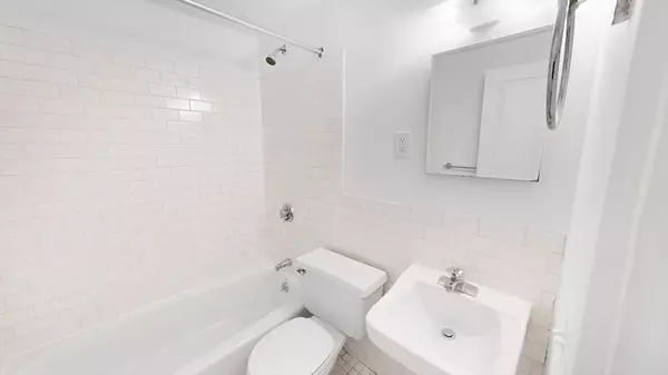 Boston, MA 02116,173 Marlborough St. #42