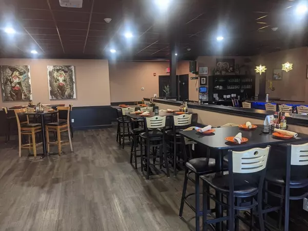 Sandwich, MA 02563,331 Cotuit Rd