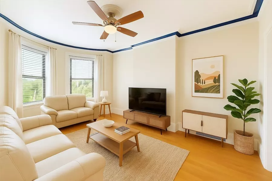 86 Hammond St., #4, Boston, MA 02120