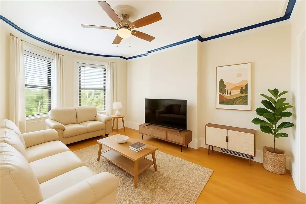 Boston, MA 02120,86 Hammond St., #4