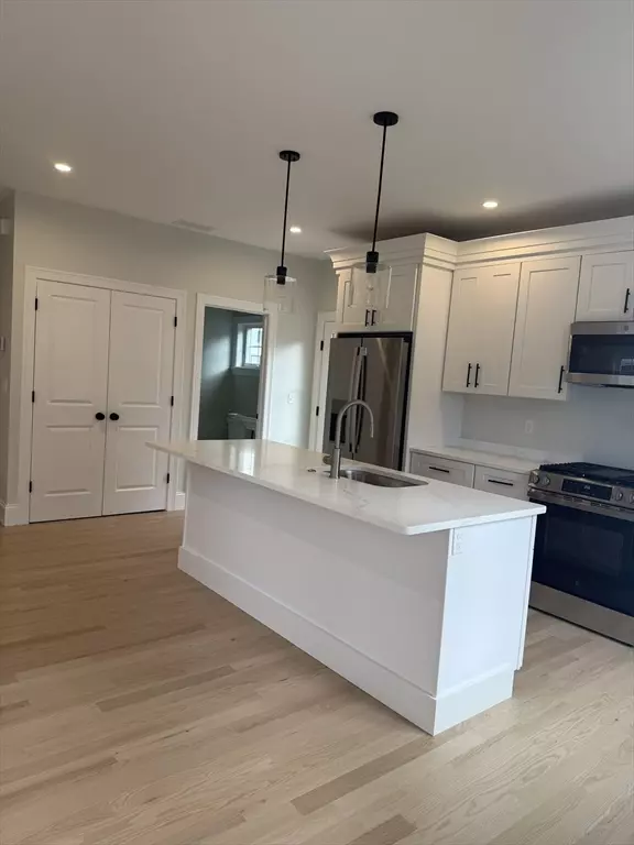 Peabody, MA 01960,20 Blaney Avenue #A