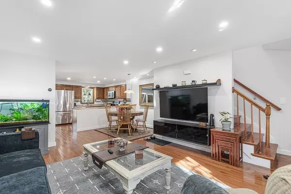 Douglas, MA 01516,10 Eagle Dr #10