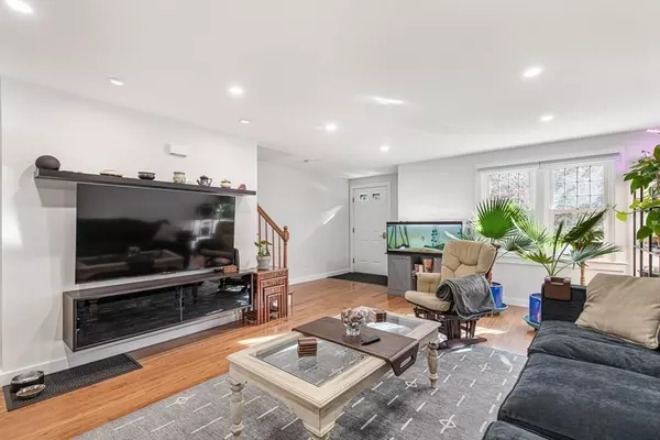 Douglas, MA 01516,10 Eagle Dr #10