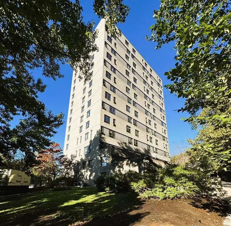 Brookline, MA 02446,1560 Beacon St #2nd Floor