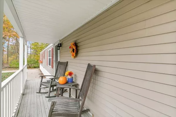 Salem, NH 03079,38 Rosemary St.