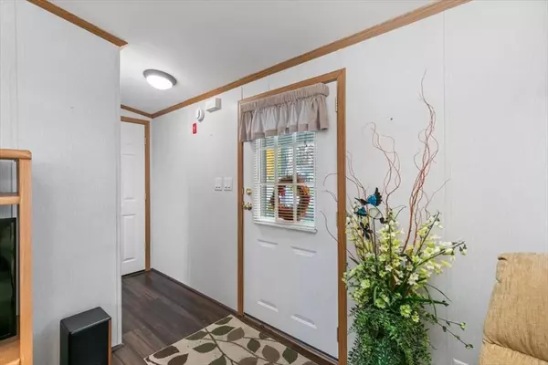 Salem, NH 03079,38 Rosemary St.