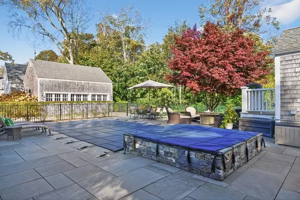 Yarmouth, MA 02675,112 Main Street