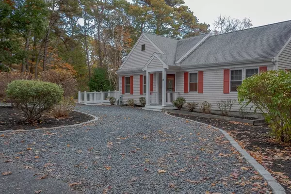 17 Degrass Rd, Mashpee, MA 02649