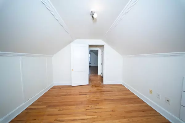 Somerset, MA 02726,804 County St