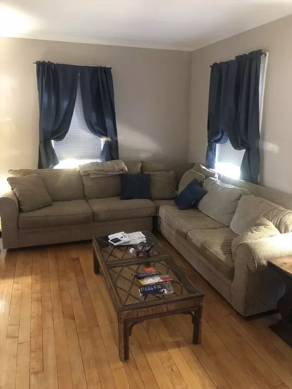 Middleboro, MA 02346,79 Pearl St #1