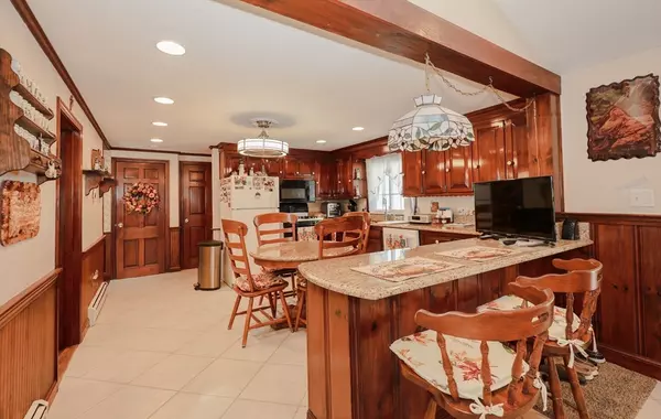 Dracut, MA 01826,121 Old Marsh Hill Rd