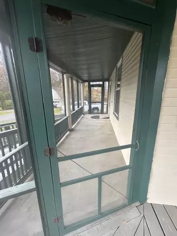 Greenfield, MA 01301,316 Davis St