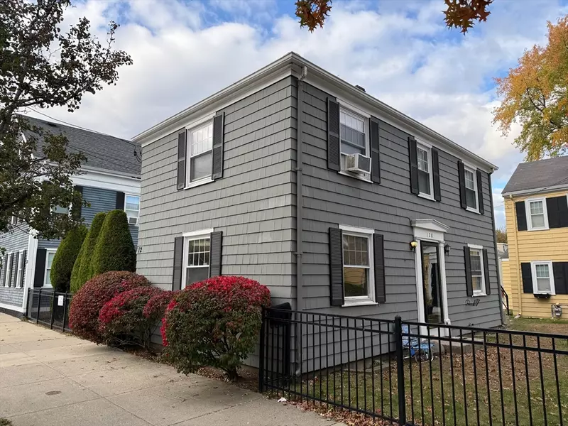 128 Boston St #4, Salem, MA 01970