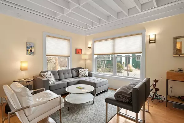 Provincetown, MA 02657,16 Meadow Road #Unit 16