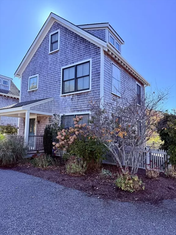 Provincetown, MA 02657,16 Meadow Road #Unit 16