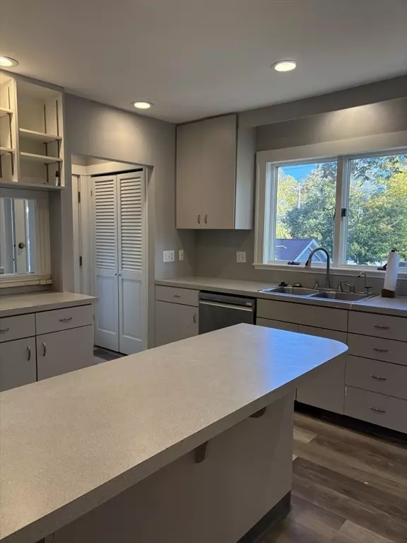 Watertown, MA 02472,45 Lincoln Street #2