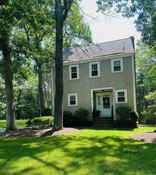 27 Megansett Dr #27, Plymouth, MA 02360