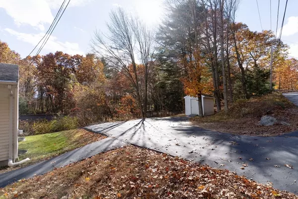 Brookfield, MA 01506,23 Mill St