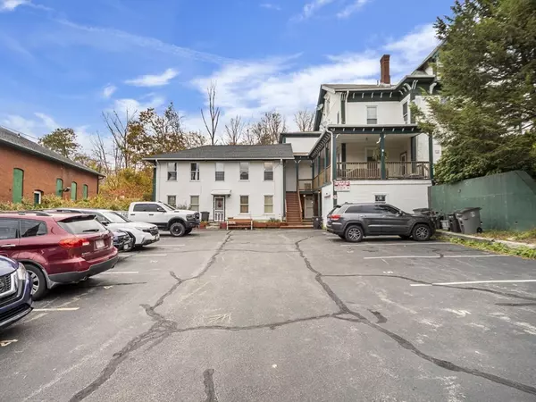 Gardner, MA 01440,35 Cedar St #6