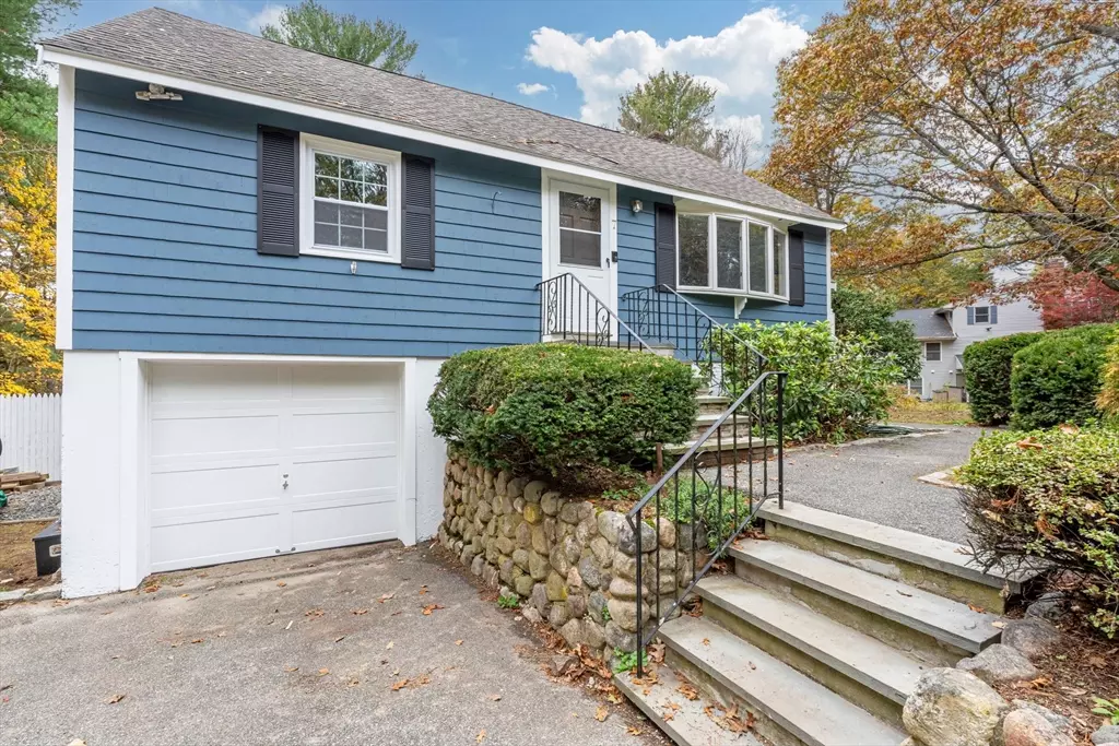 Peabody, MA 01960,7 Taylor St