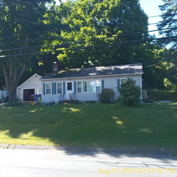 245 Park St, Easthampton, MA 01027