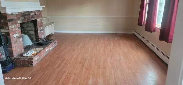 Sandwich, MA 02537,422 Route 6a #2