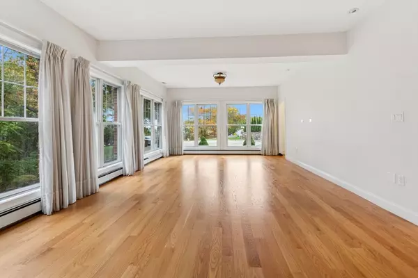 Saugus, MA 01906,9 Bagnall Ave