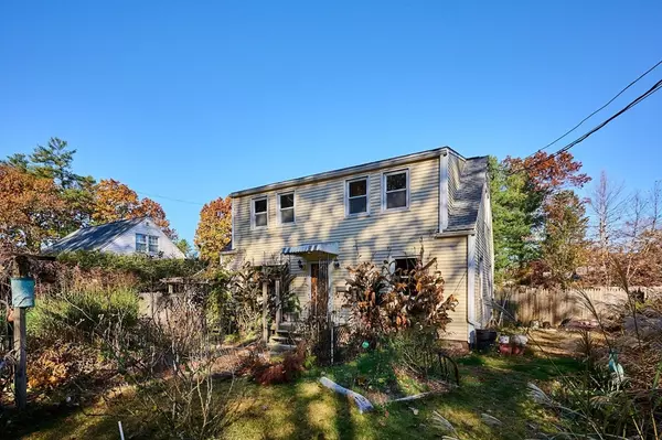 Easthampton, MA 01027,5 Lownds Ave