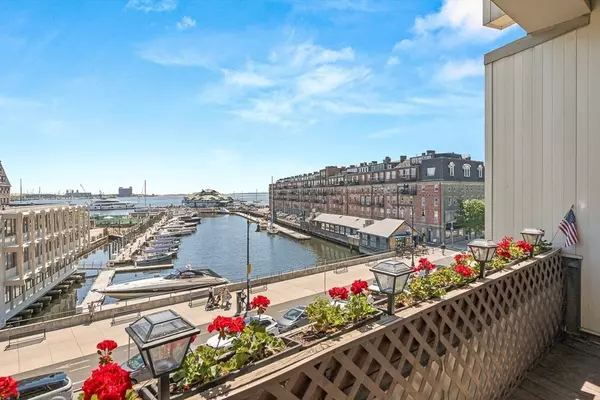 Boston, MA 02110,63 Atlantic Ave #4A