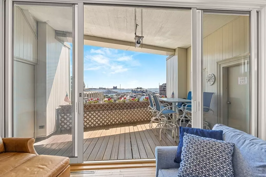 Boston, MA 02110,63 Atlantic Ave #4A