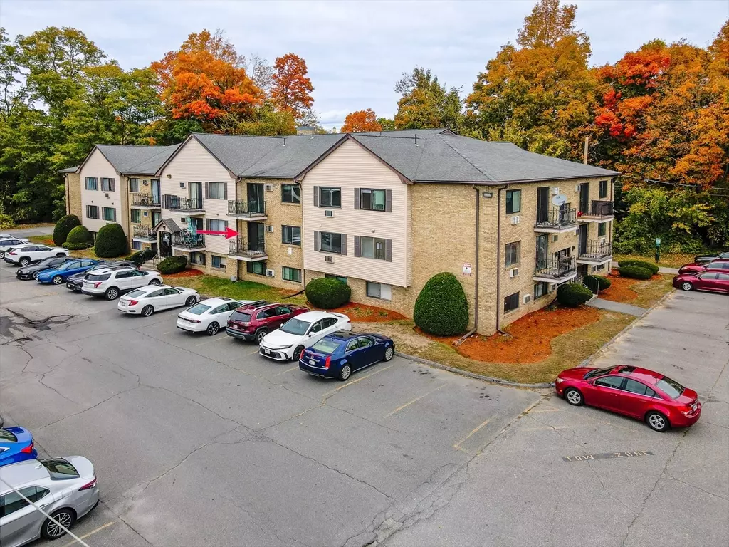 Lowell, MA 01854,307 Pawtucket Blvd #13