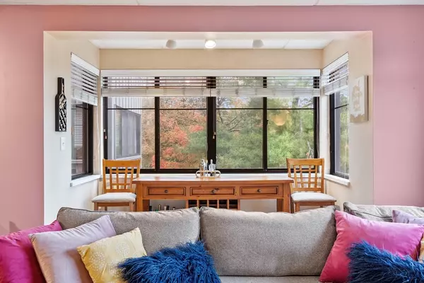 Stoneham, MA 02180,100 Ledgewood Dr #417