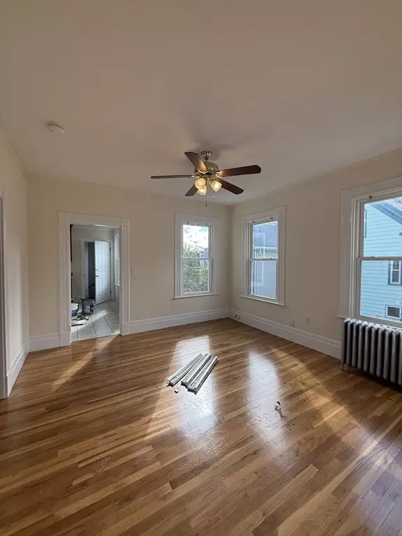 Boston, MA 02143,7 Buckingham St #2