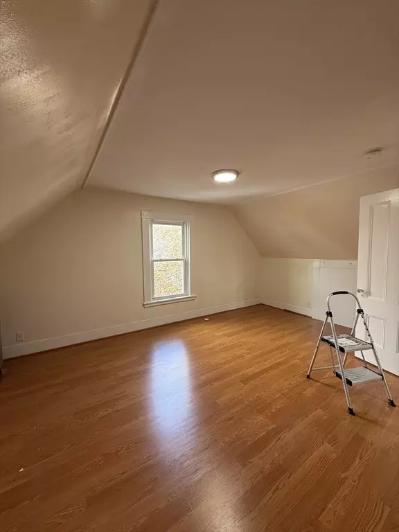 Boston, MA 02143,7 Buckingham St #2