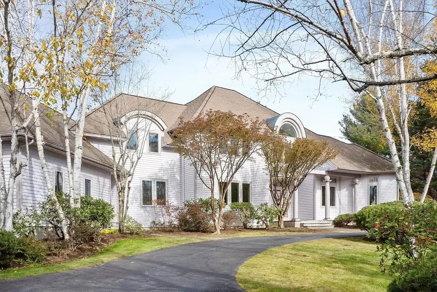 4 Hazelwood Circle, Andover, MA 01810