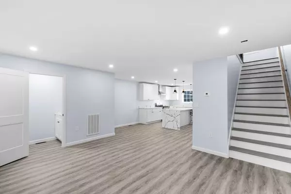 Fall River, MA 02721,75 Hunter #NA