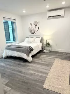 Lynn, MA 01901,585 Essex St #727