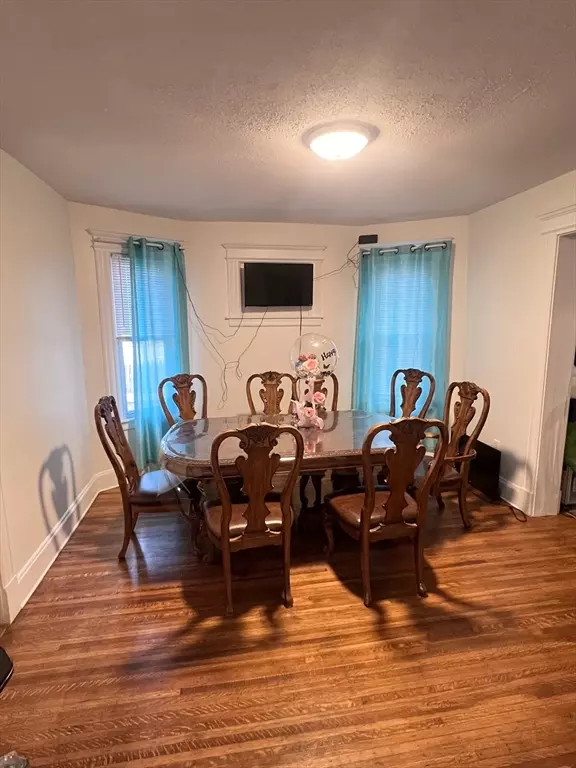 Springfield, MA 01105,18 Greenacre Square