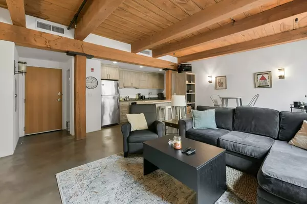 Boston, MA 02118,90 Wareham Street #403