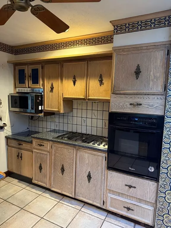 Andover, MA 01810,25 Timothy Dr.